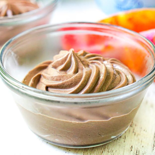 LOW CARB SOFT SERVE ICE CREAM