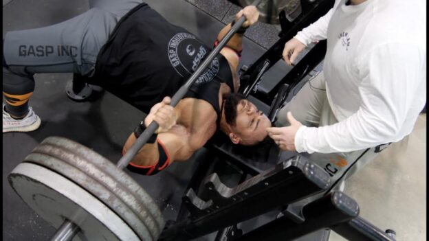 Bodybuilder + Powerlifting = Powerbuilding